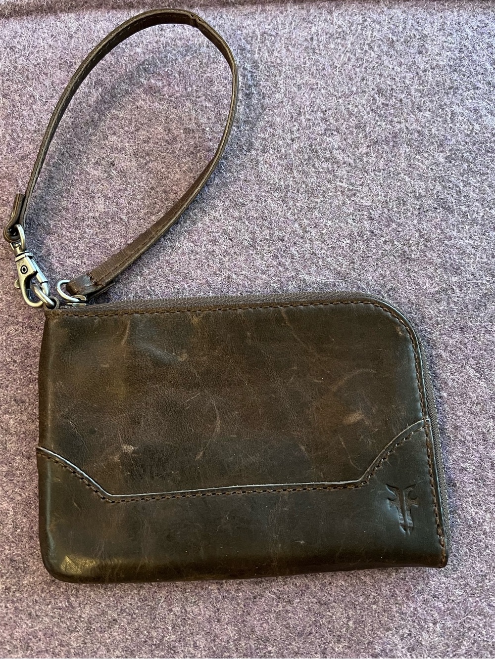 Frye Melissa Leather Wristlet Wallet